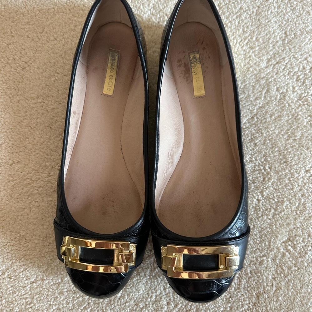 Louise et Cie Black Heels with Gold Buckle - Picture 1 of 3